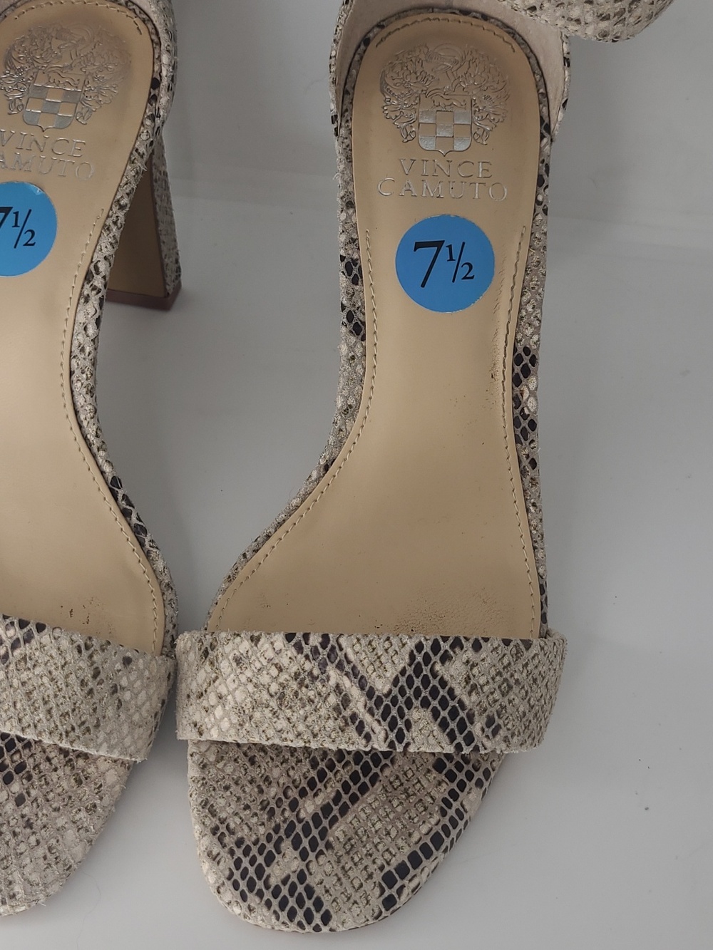 Vince Camuto Bendiva Heeled Sandal Women's Size 7.5 M Strappy Snakeskin Print - Picture 2 of 5
